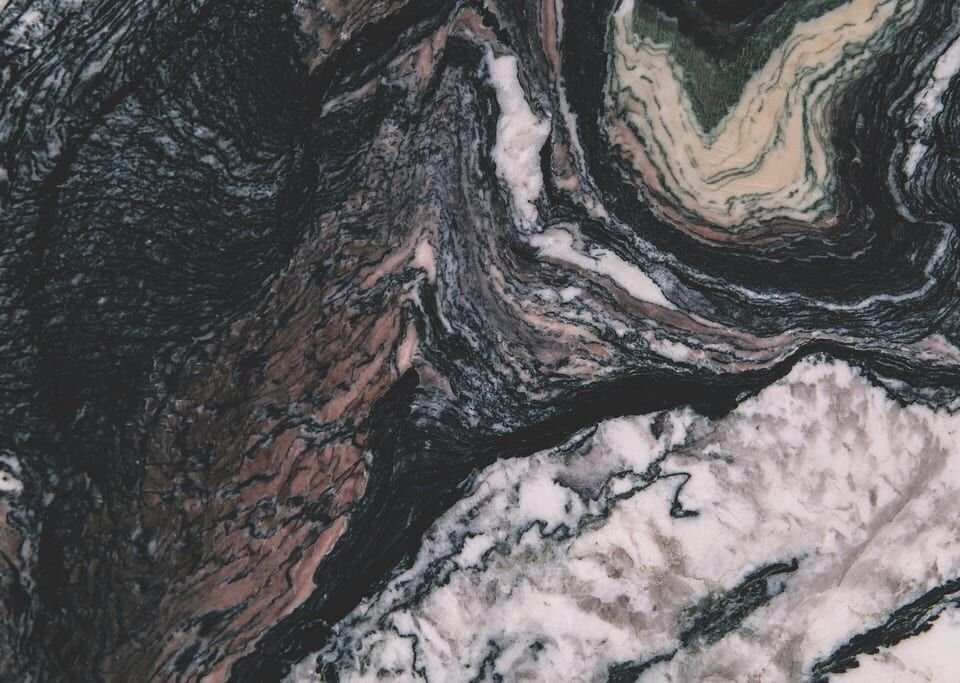 Dark marble with cream veining